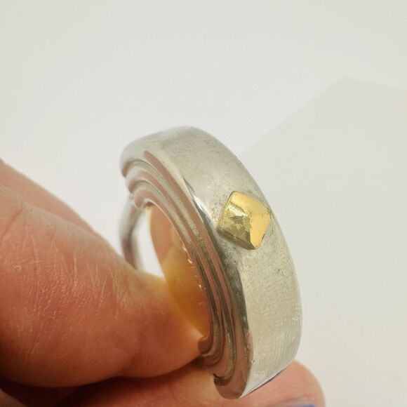 Gucci Interlocking G Two-Tone Key Ring - Picture 4 of 11